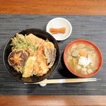 クワサル - 特製天丼、まめぶ汁