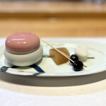 美味いもん屋 わ多なべ - お正月仕様の前菜盛り合わせ（紅白なます、数の子、黒豆、蒲鉾）