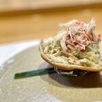美味いもん屋 わ多なべ - 加能ガニ（解し身の蟹味噌和えを甲羅に詰めて三杯酢を添えて）