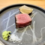 美味いもん屋 わ多なべ - 米沢牛シャトーブリアンのロースト 玉葱 塩 本わさび