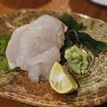 地酒だいにんぐやす - 天然平目のお造り
