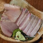 地酒だいにんぐやす - 天然ブリのお造り