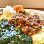 アリー コーヒー - ◎ランチセット　カレー三種盛り