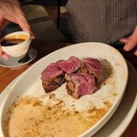 カルネジーオ イースト - 