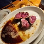 カルネジーオ イースト - 