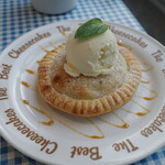 The Best Cheesecakes Cafe - アップルパイ・アラモード 