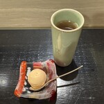 島津 - 黒糖ジェラートとダージリンティー