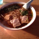 丸金ラーメン - 並¥600