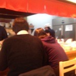 らーめん芝浜 - カウンターの様子