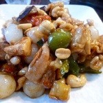 めだかタンタン - 1.3 鶏肉とナッツ色々。