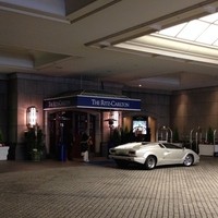 スプレンディード - 1階エントランス