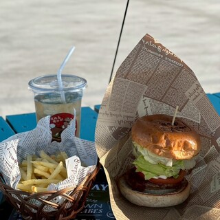 淡路島バーガー 俺の駅_1