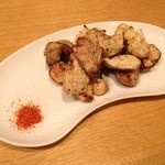 斗 - 薩摩軍鶏の炭焼き（900円）