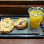 DONQ - オレンジジュースは３２４円