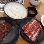 カルビ屋三夢 - 料理写真:ダブルランチ（まんぷくカルビ 豚レバー）