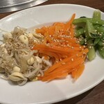 牛角 - ナムルの3種盛り合わせ