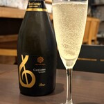 トラットリア アルモメント - 【今夜のお供①】Cantiamoはイタリア語で“いっしょに歌いましょう”と言う意味です。