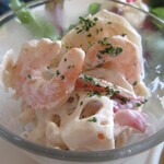 壱弐参 CAFE - 海老、ほっき貝、レンコンのサラダ
