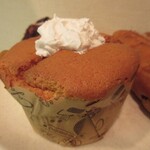 壱弐参 CAFE - シフォンケーキの中はたっぷりクリーム