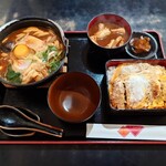 稲廼家 - 料理写真:チロさんの動画を見て食べてみたかった

●味噌煮込みうどん　750円

●カツ丼　750円

合計　1,500円　を注文してみた

片方だけだったら、お安いんだけどなあ（笑）