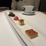 ミクニ マルノウチ - 