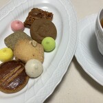 カフェタナカ - ビジュー・ド・ビスキュイ プティ プルミエ