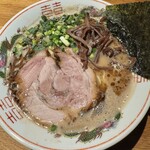 中華蕎麦 みうら - 黒豚骨ラーメン