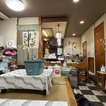 餃子の喜むら - 店内