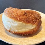 パリクロアッサン - 牛すじカレーパン