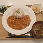 トーコーキッチン -  バターチキンカレー 副菜二品 豚汁