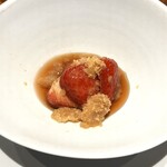 馳走西健一 - キラビカ（焼津のいちご）のコンポート、牧之原産和紅茶のシャーベット