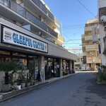 GLEEFUL COFFEE - 柏駅側からの眺め