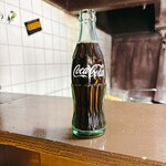 LOVE THIS BURGER - 瓶コーラ  ¥300