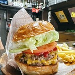 LOVE THIS BURGER - ダブルチーズバーガー  ¥1,650