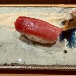 鮨 つぼみ - 鮪 中トロ 大間 お腹側