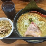 貝ガラ屋 - 濃厚牡蠣まぜソバ　貝めしセット