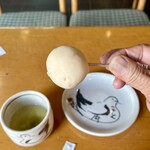 言問団子 - 最後はいつも白餡