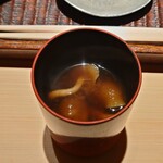 ぬま田 - なめこの赤出汁