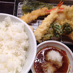 Tendon Tempura Hompo San Ten - ズワイガニと海老定食