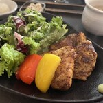 spile - タンドリーポークのアップ