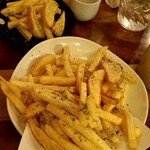 大衆酒場 五郎 - フライドポテト〜バター醤油味