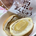銀座鈴屋 - 料理写真:栗饅頭　一粒栗入り