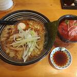 Sengyo Toridashi Men Sawamura - Fresh Fish Katsuo Noodles + Tuna Rice