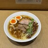 親鶏中華そば 綾川 本店