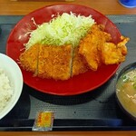 かつや - 料理写真:ロースかつとから揚げ定食