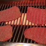 お肉屋 けいすけ 三男坊 - 