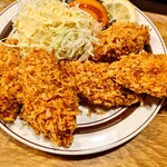Yo-shoku OKADA - 大粒の牡蠣フライ定食を食べに行っていたけれど
あちらの牡蠣フライよりも大きいので

羽島市まで行かなくても、このお店でいいよなあw