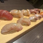 SHARI THE TOKYO SUSHI BAR - お任せ握り寿司
