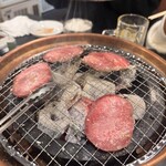 ホルモン しろ - 