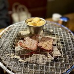 炭火焼肉　ホルモン劇場den - 